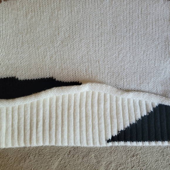 Lost In Lunar Helena Knit Turtleneck size  XS/2​ - Picture 7 of 14